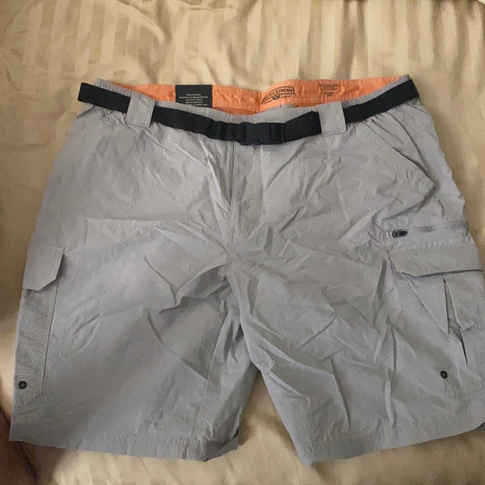 Quick Dry, LightWeight, great for The Outdoors